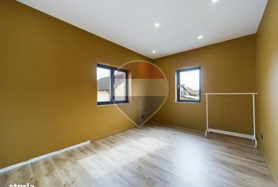Casă cu 4 camere în Corbeanca