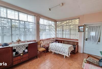 Casă cu 3 camere cu Teren 836 Mp în Giarmata