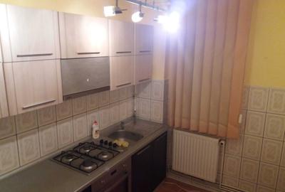 Apartament cu 2 camere semidecomandat în Astra