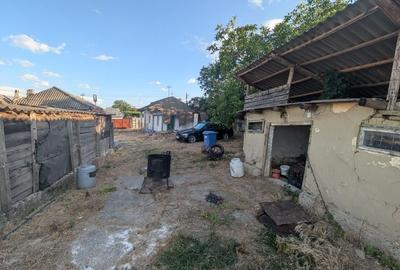 Casă cu 2 camere în Central