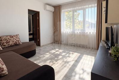 Apartament cu 2 camere semidecomandat, mobilat în Vest