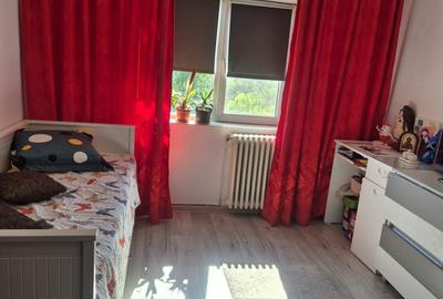 Apartament cu 3 camere semidecomandat în Central - 4