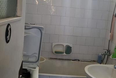 Apartament cu 2 camere semidecomandat în Calea București