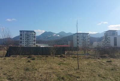 Teren Construcții intravilan de 900 mp, în Noua - 9