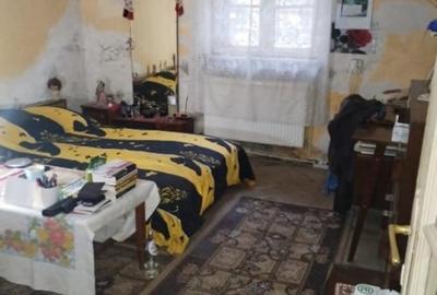 Apartament cu 3 camere semidecomandat, mobilat în Calea Călărașilor