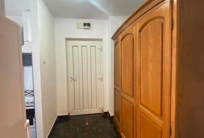 Apartament cu 2 camere semidecomandat în Micro 17 - 16