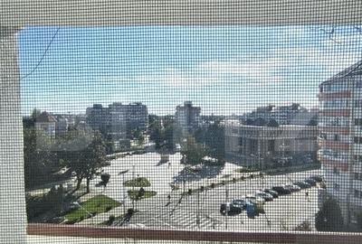 Apartament cu 3 camere decomandat în Central - 2