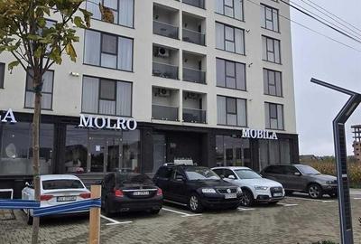 Apartament cu 3 camere semidecomandat în Exterior Est