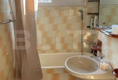 Apartament cu 3 camere semidecomandat în Tipografilor