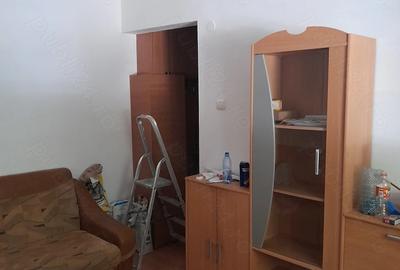 Apartament cu 3 camere nedecomandat în Rahova - 7