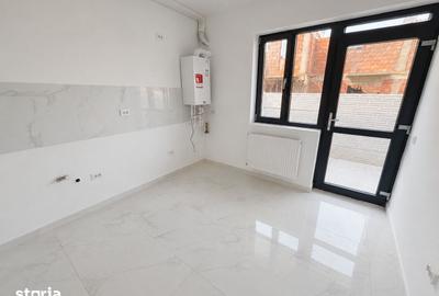 Casă cu 5 camere cu Teren 200 Mp în Central