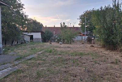 Casă individuală cu 3 camere cu Teren 350 Mp în Feldioara
