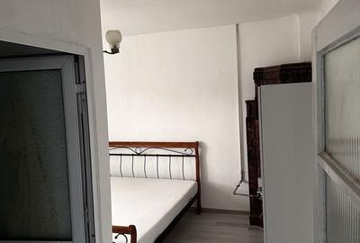 Casă cu 3 camere cu Teren 200 Mp în Central