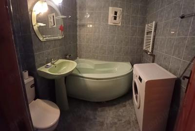 Apartament cu 3 camere decomandat în Dacia - 1