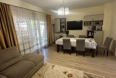 Casă cu 3 camere cu Teren 200 Mp în Central - 2