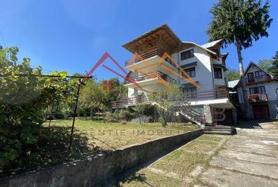 Casă cu 7 camere cu Canalizare în Poiana Câmpina - 1