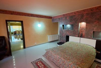 Casă cu 6 camere cu Garaj în Nord - 12
