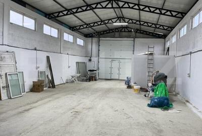 Spațiu comercial, de 360 mp, în Central - 7