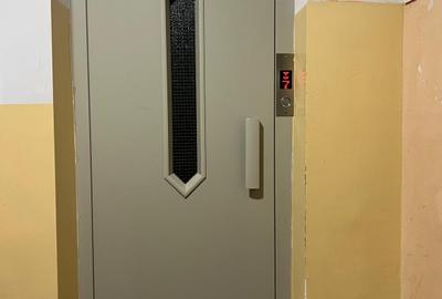 Apartament cu 44 camere decomandat în Casa de Cultură - 16