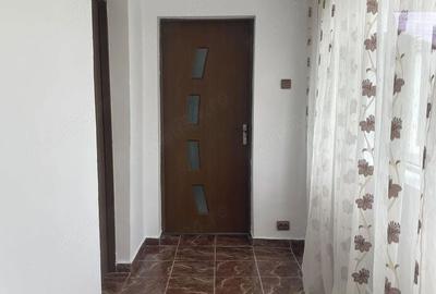 Casă cu 4 camere cu Teren 450 Mp în Călinești - 2