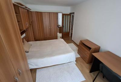 Apartament cu 3 camere decomandat în Metalurgie - 3