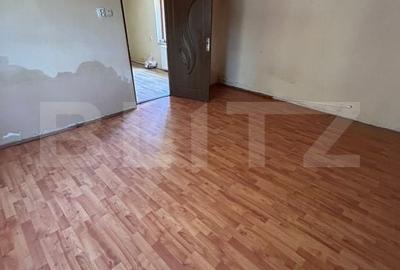 Casă cu 4 camere în Ghiroda