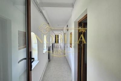 Spațiu comercial, de 900 mp, în Borzești