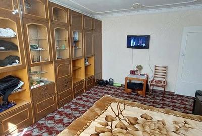 Apartament cu 2 camere decomandat în Berceni