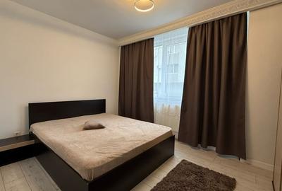 Apartament cu 3 camere semidecomandat în Florești