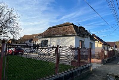 Casă cu 3 camere cu Teren 150 Mp în Viișoara