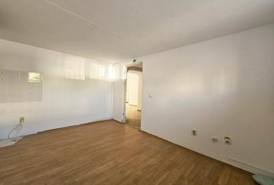 Casă individuală cu 10 camere cu Canalizare în Central - 9