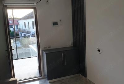 Apartament cu 3 camere decomandat în Brâncoveanu