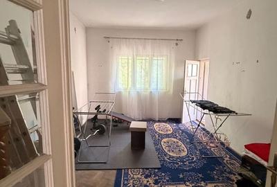 Casă individuală cu 8 camere cu Canalizare în Iancului - 2