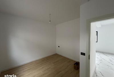 Casă cu 3 camere cu Teren 370 Mp în Romanești