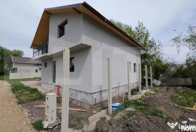 Casă cu 4 camere cu Teren 400 Mp în Lazuri - 4