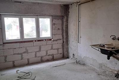 Apartament cu 2 camere decomandat în Carpați 2 - 2