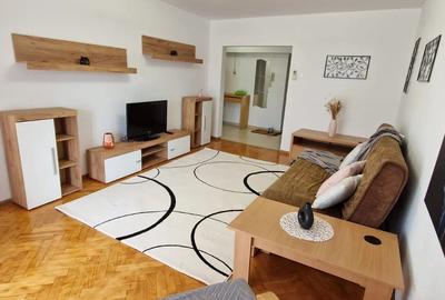 Apartament cu 2 camere decomandat, mobilat în Unirii