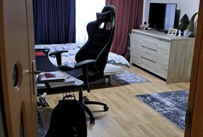 Apartament cu 3 camere decomandat în Dosu Bricii