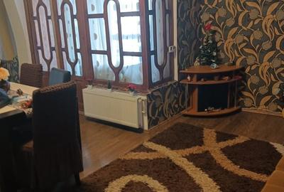 Apartament cu 3 camere semidecomandat în Central - 5
