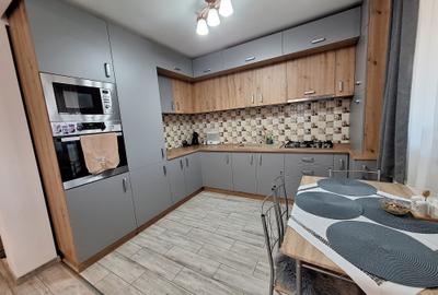 Duplex cu 4 camere cu Canalizare în Jucu - 1