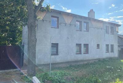 Casă cu Teren 3000 Mp în Bencecu de Jos - 1
