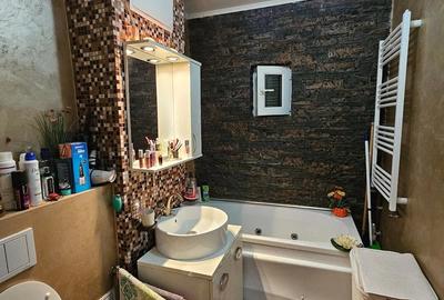 Apartament cu 2 camere decomandat în Craiovița Nouă - 6