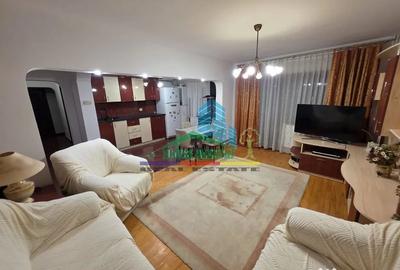 Apartament cu 4 camere decomandat în Ultracentral