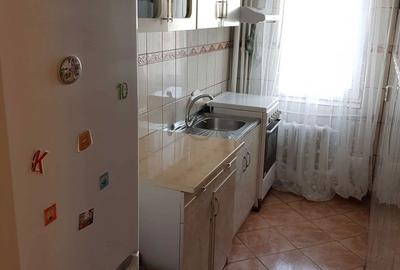 Apartament cu 3 camere semidecomandat în Sud - 1