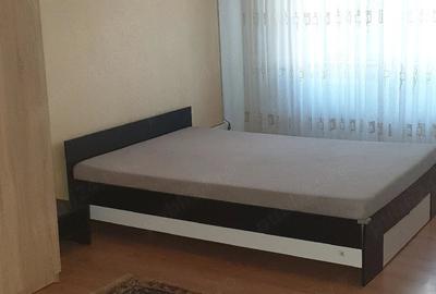 Apartament cu 2 camere decomandat în Traian