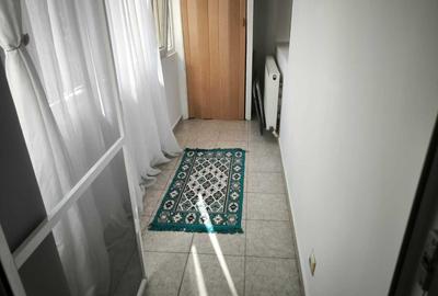 Apartament cu 2 camere semidecomandat în Gorjului