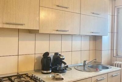 Garsonieră decomandată în Girocului