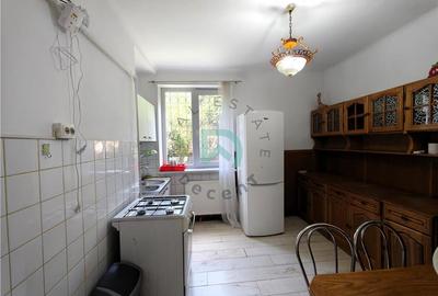 Apartament cu 2 camere decomandat în Brașovul Vechi