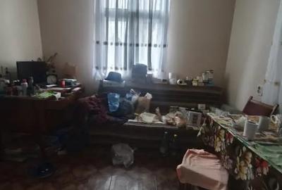 Casă cu 4 camere cu Teren 1767 Mp în Rădăuți