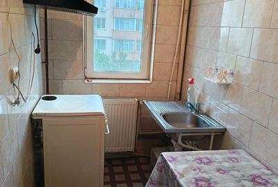 Apartament cu 2 camere semidecomandat, mobilat în Ultracentral